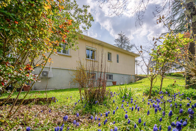 Maison - 195 m² - 6 pièces