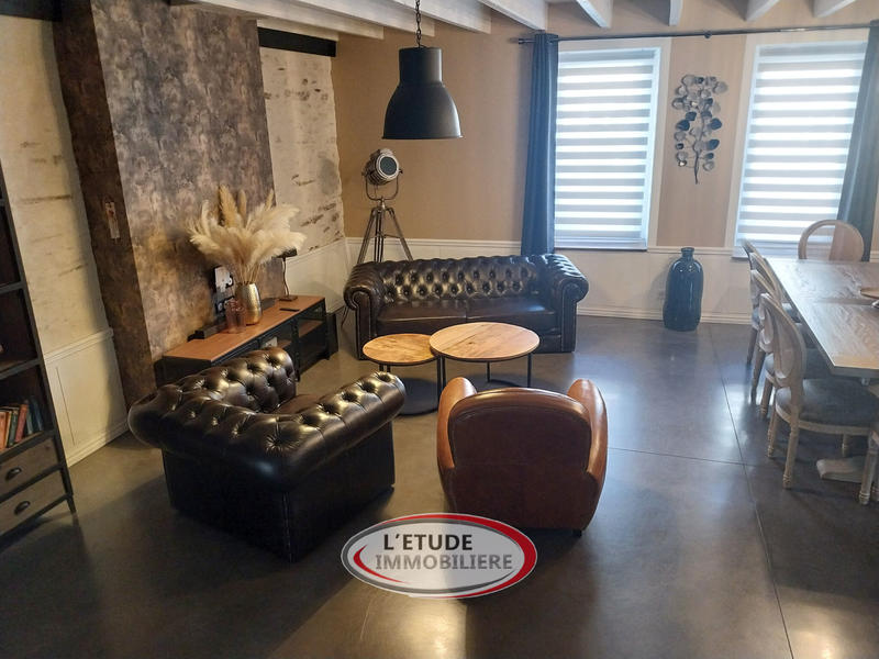 Maison - 250 m² - 7 pièces