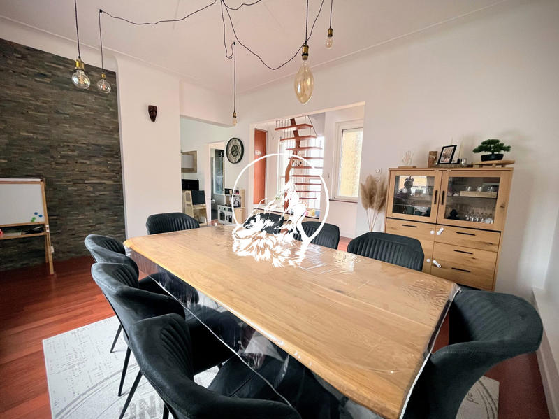 Appartement - 132 m² - 5 pièces