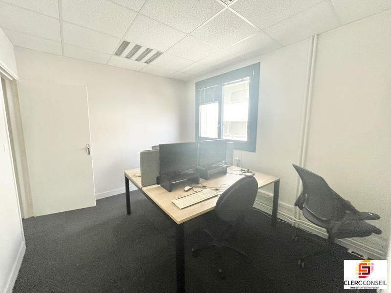 Bureau - 150 m²