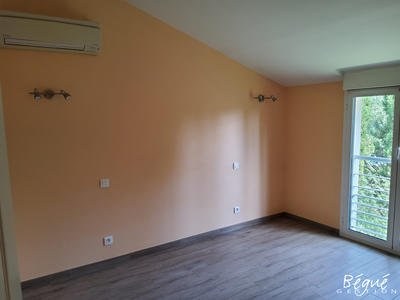 Villa - 90 m² - 4 pièces