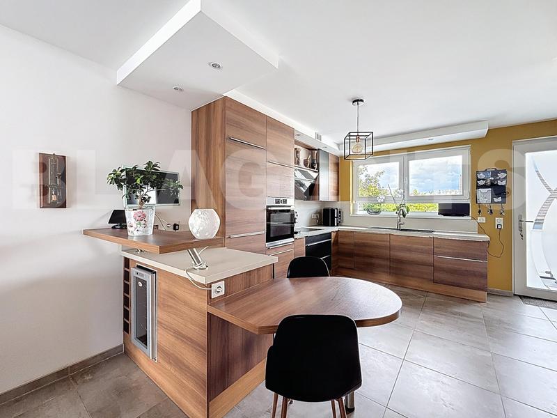 Appartement - 89 m² - 5 pièces