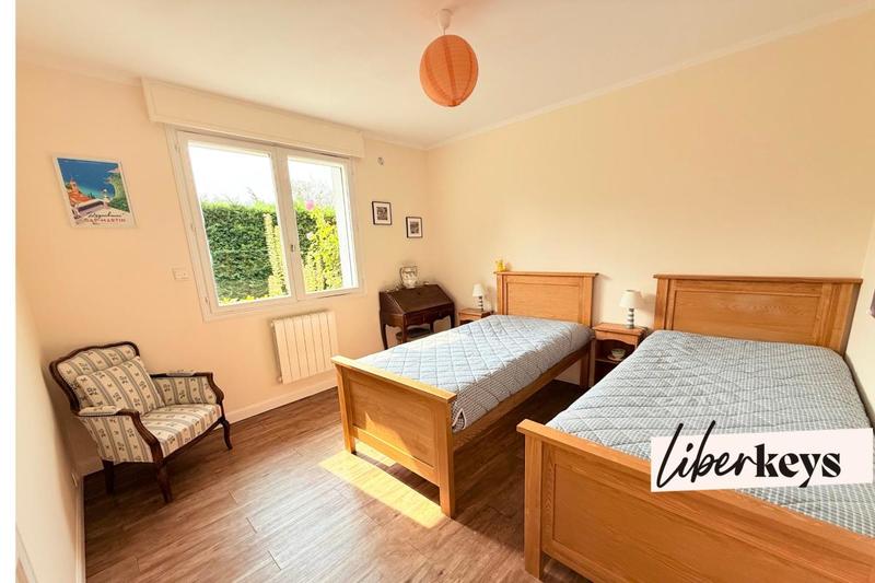 Propriété - 270 m² - 10 pièces