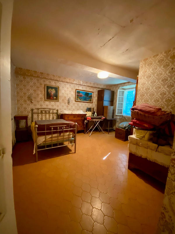 Maison - 209 m² - 7 pièces