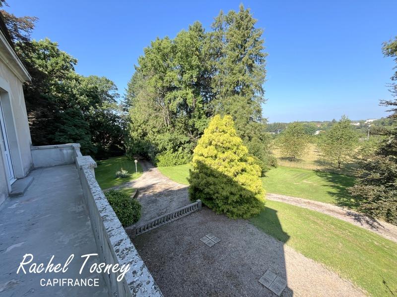 Maison bourgeoise - 260 m² - 9 pièces