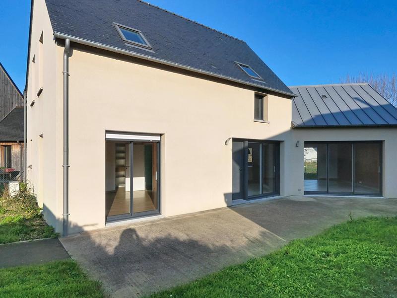 Maison - 137 m² - 5 pièces