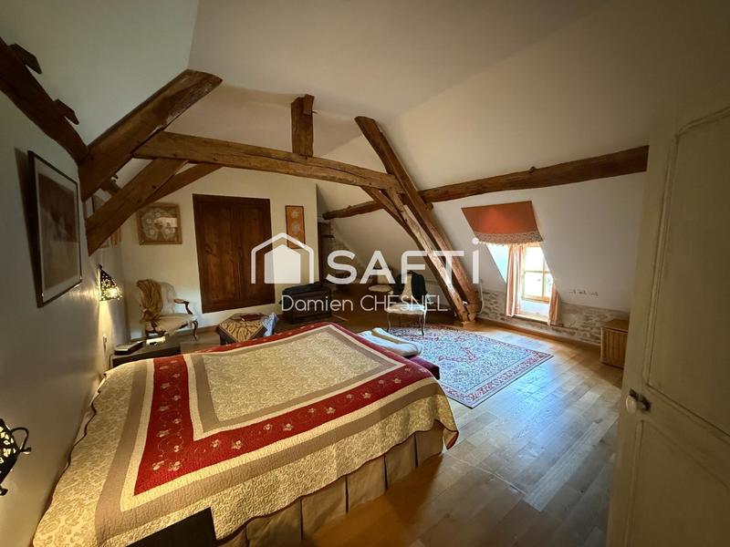 Maison - 240 m² - 6 pièces