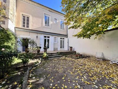 Maison de maîtres - 145 m² - 5 pièces
