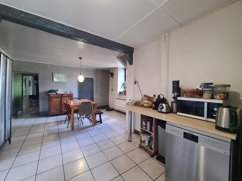 Maison - 96 m² - 5 pièces