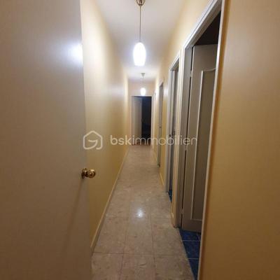 Appartement - 99 m² - 4 pièces