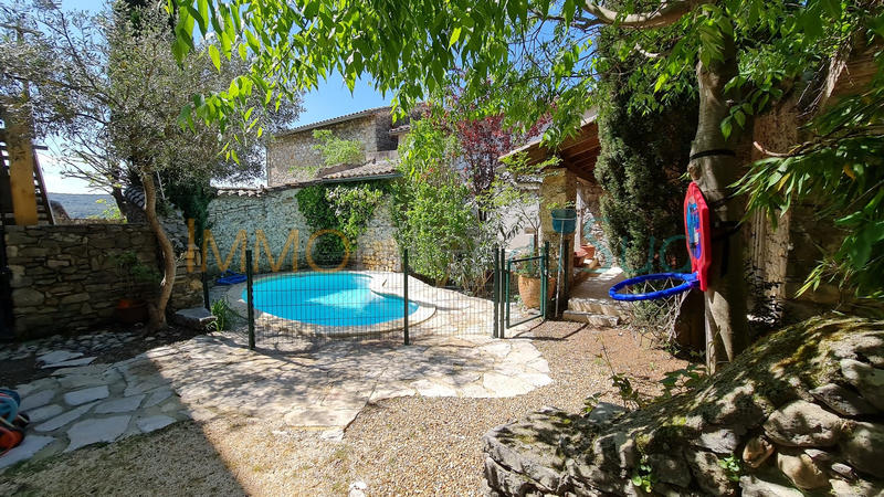 Maison de village - 157 m² - 11 pièces