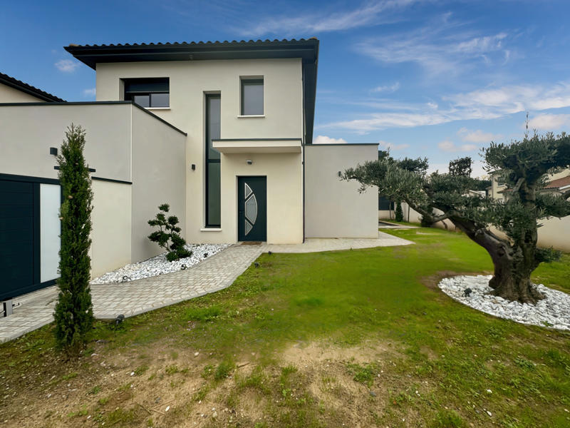 Villa - 160 m² - 6 pièces