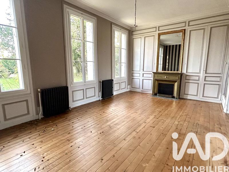 Maison - 245 m² - 10 pièces