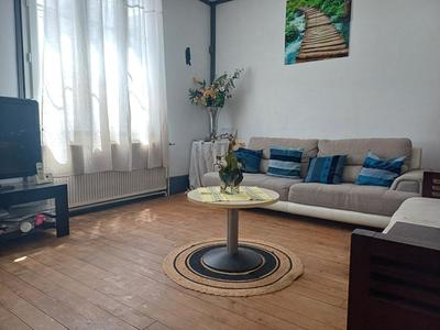 Maison - 89 m² - 5 pièces