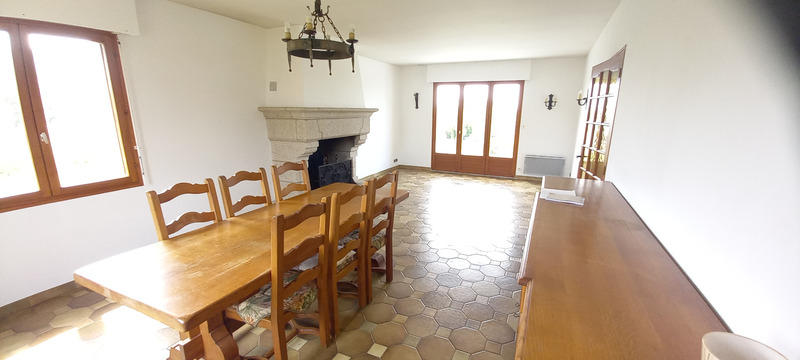 Maison - 180 m² - 8 pièces