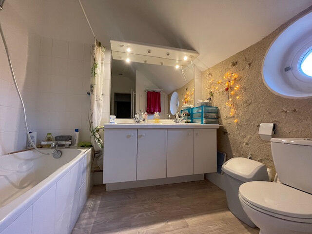 Maison - 158 m² - 6 pièces