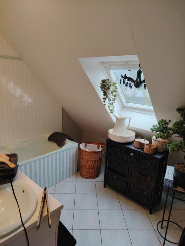 Maison - 104 m² - 10 pièces