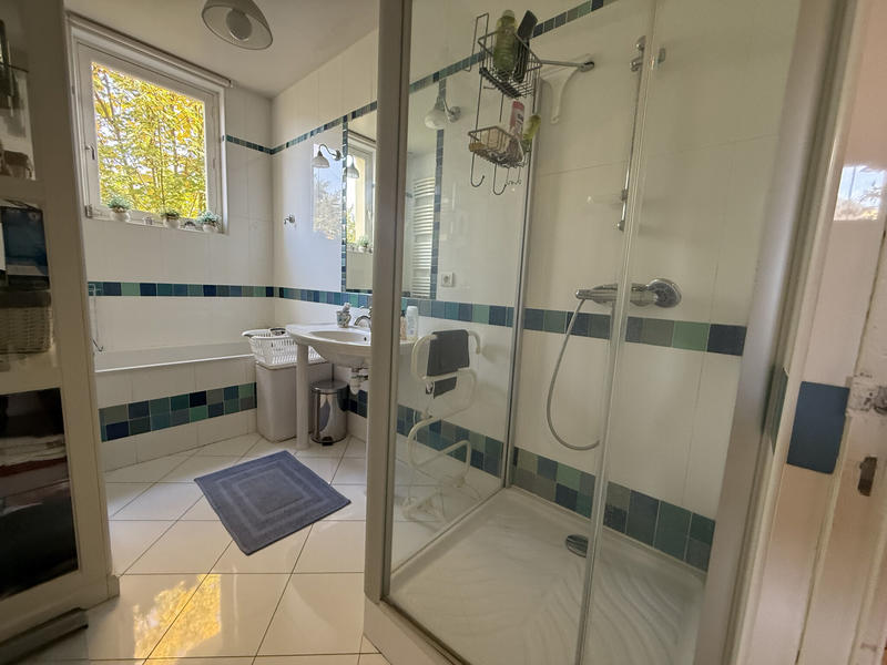 Maison - 191 m² - 7 pièces