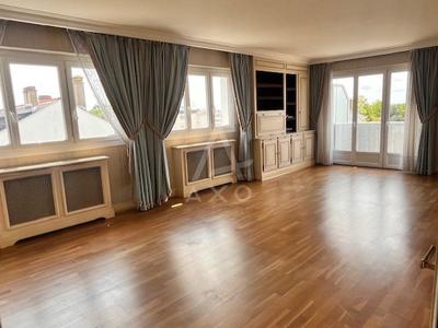 Appartement - 77 m² - 4 pièces