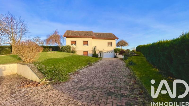 Maison - 150 m² - 8 pièces