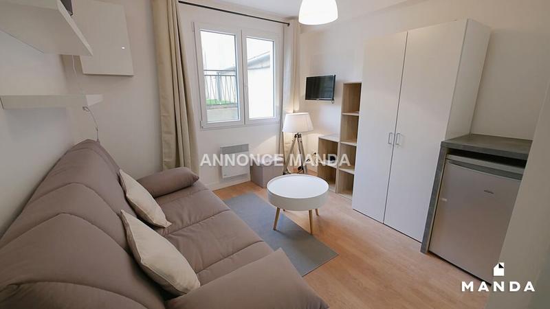 Studio - 14 m² - 1 pièce