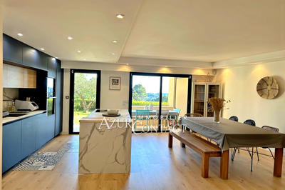 Appartement - 115 m² - 4 pièces