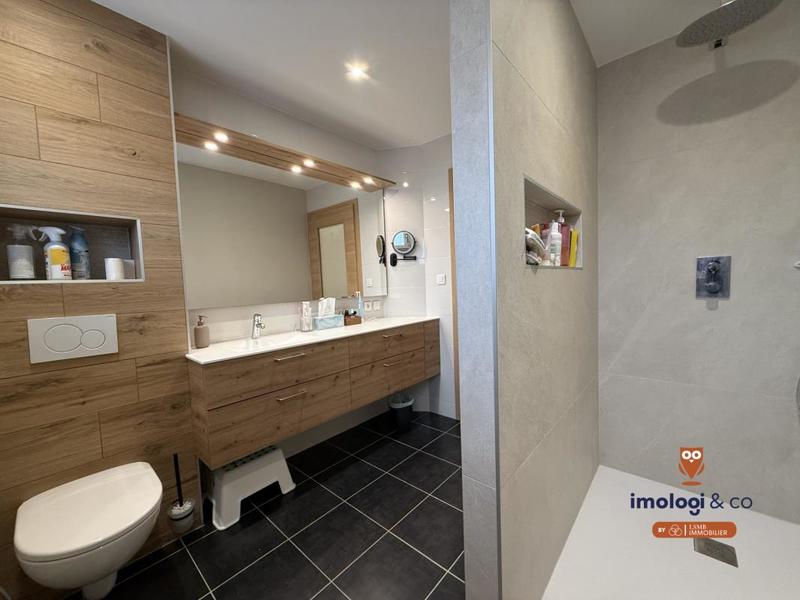 Villa - 107 m² - 5 pièces