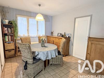 Maison - 115 m² - 6 pièces