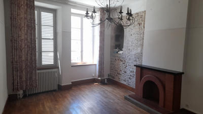 Maison - 315 m² - 12 pièces