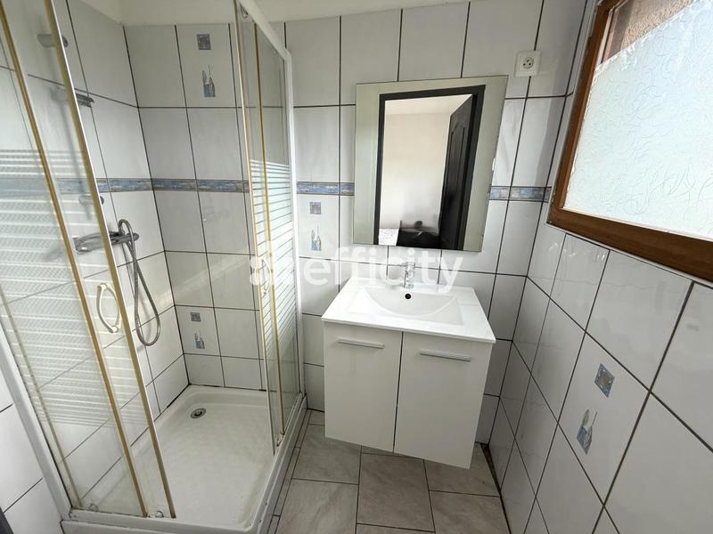 Maison - 169 m² - 7 pièces