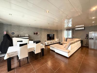 Maison - 154 m² - 4 pièces