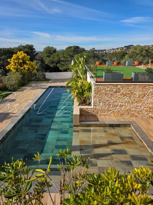 Appartement - 137 m² - 4 pièces