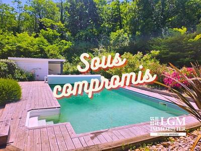 Maison - 193 m² - 7 pièces