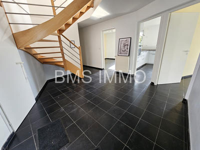 Maison - 108 m² - 4 pièces