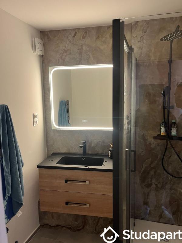 Chambre - 9 m² - 1 pièce