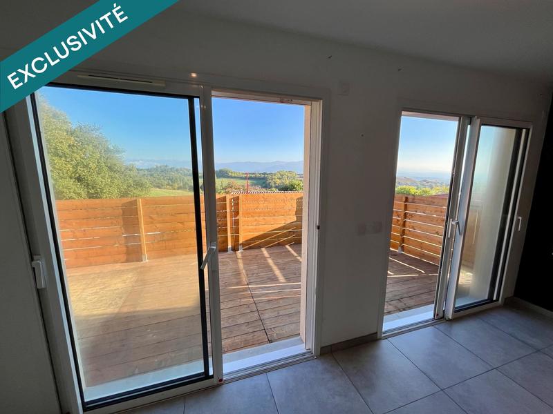 Maison - 99 m² - 6 pièces