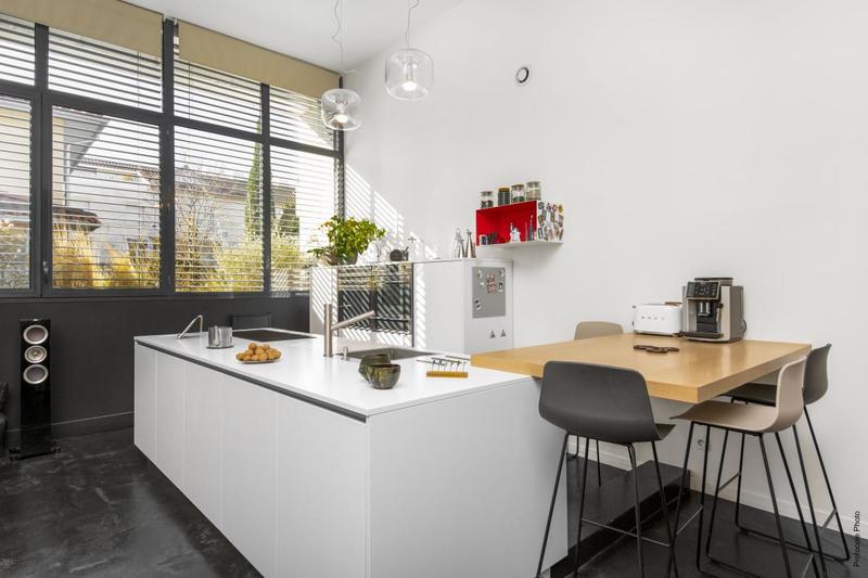 Loft - 230 m² - 6 pièces