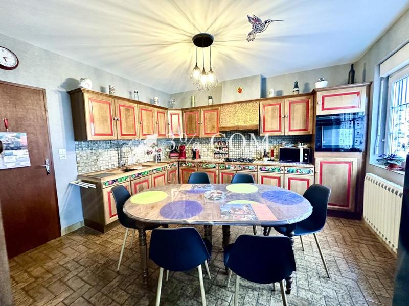 Maison - 92 m² - 5 pièces