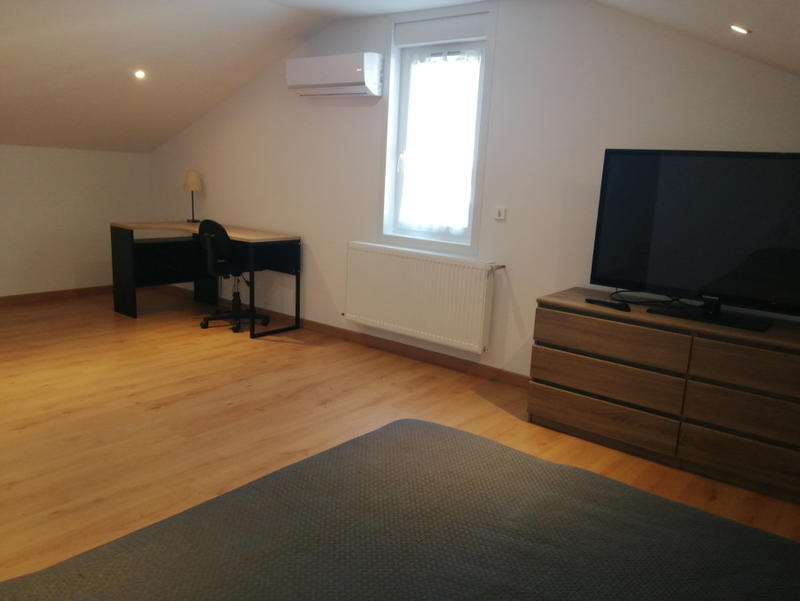 Maison - 280 m² - 9 pièces