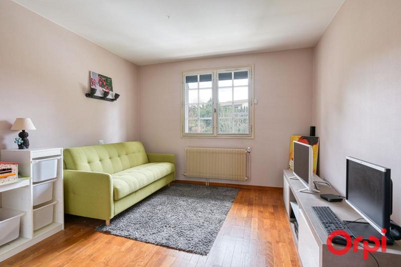 Maison - 185 m² - 8 pièces