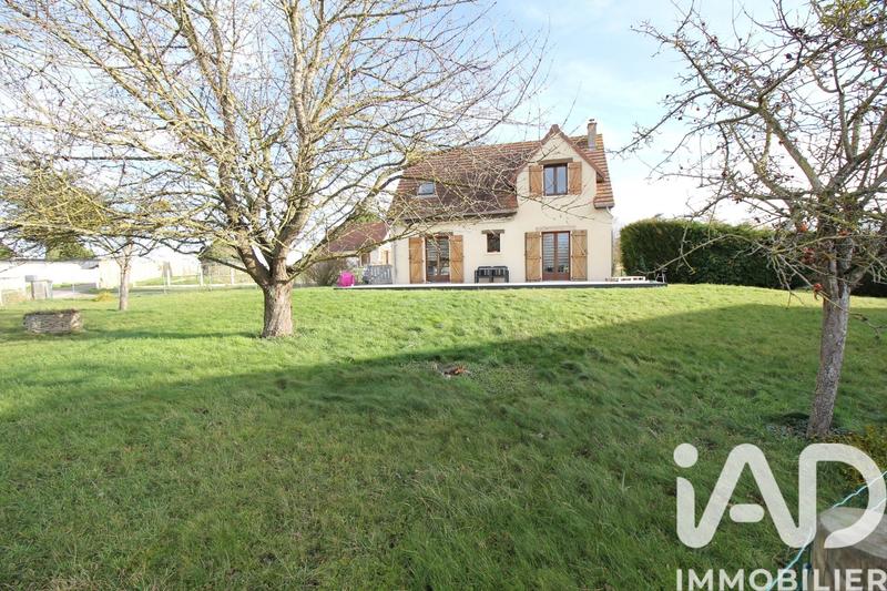 Maison - 95 m² - 5 pièces