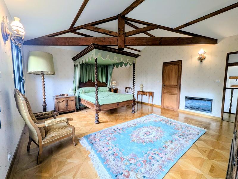 Villa - 289 m² - 7 pièces