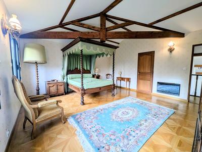 Villa - 289 m² - 7 pièces