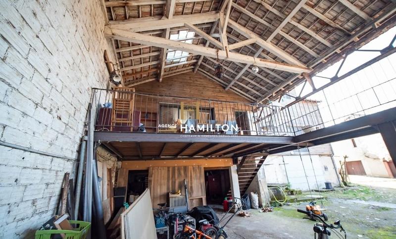 Maison de village - 225 m² - 10 pièces