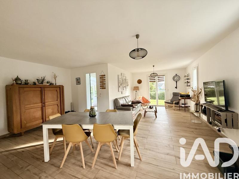 Maison - 93 m² - 4 pièces