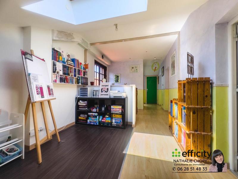 Maison - 199 m² - 7 pièces