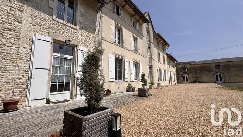 Maison - 590 m² - 20 pièces