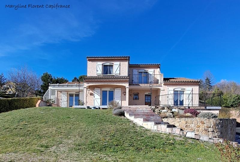 Maison - 173 m² - 7 pièces