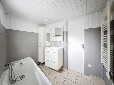 Maison - 80 m² - 5 pièces