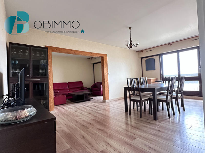 Appartement - 96 m² - 5 pièces